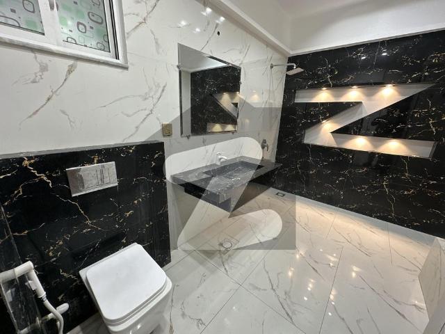 House for sale in Faisalabad, Islamabad Capital Territory