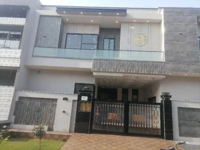 House for sale in Faisalabad, Islamabad Capital Territory