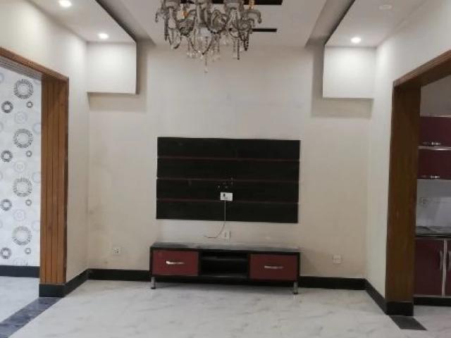 House for sale in Faisalabad, Islamabad Capital Territory