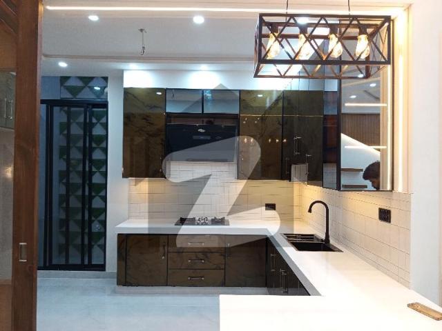 House for sale in Faisalabad, Islamabad Capital Territory