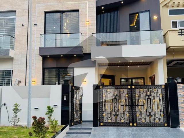 House for sale in Sialkot, Islamabad Capital Territory
