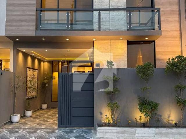 House for sale in Gujrat, Islamabad Capital Territory