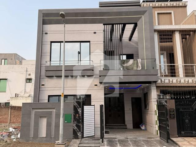 House for sale in لاہور, لاہور ڈویژن