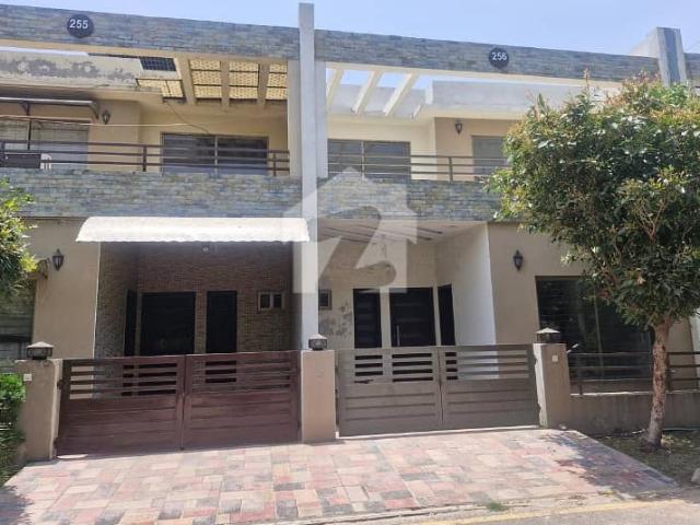 House for sale in لاہور, لاہور ڈویژن