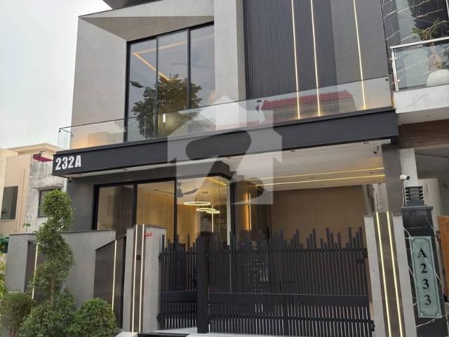 House for sale in لاہور, لاہور ڈویژن
