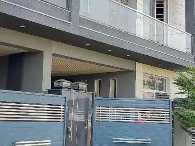 House for sale in Faisalabad, Islamabad Capital Territory