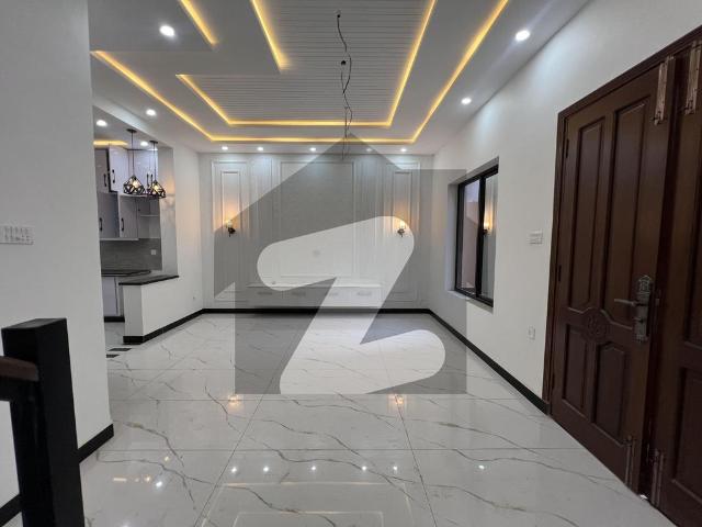 House for rent in Peshawar, North West Frontier Province