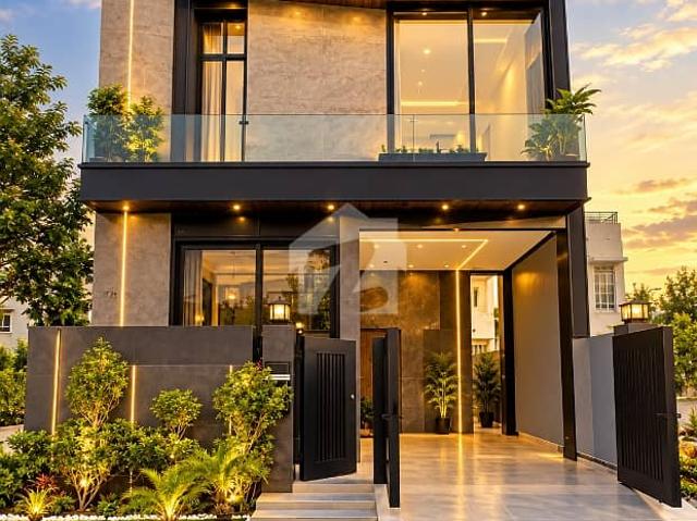 House for sale in لاہور, لاہور ڈویژن