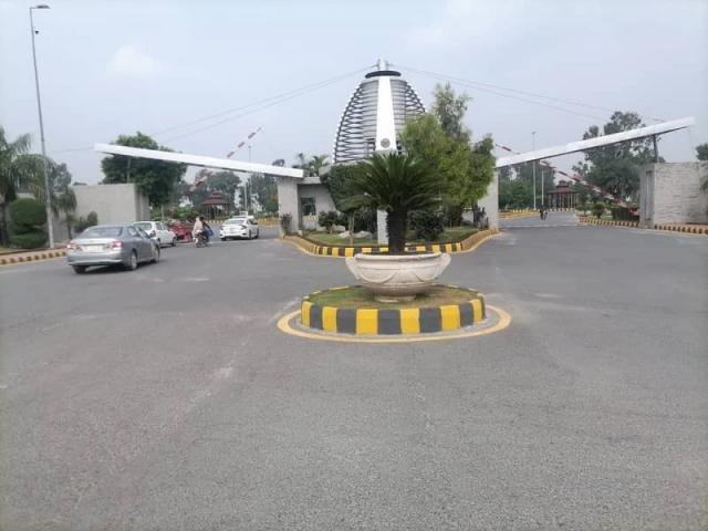 Land for sale in Gujranwala, Islamabad Capital Territory