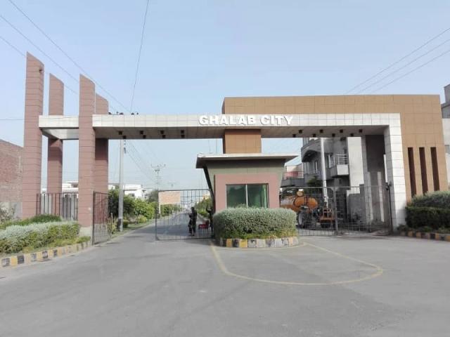Land for sale in Faisalabad, Islamabad Capital Territory