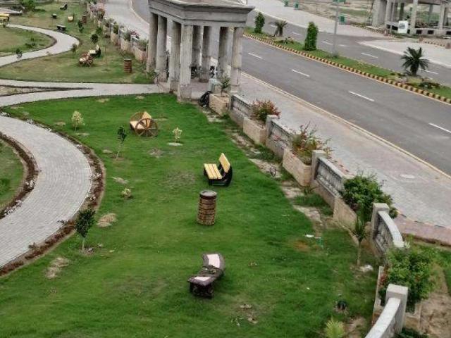 Land for sale in کوٹ نور شاہ, لاہور ڈویژن