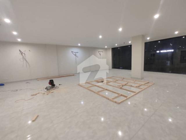 Commercial for rent in لاہور, لاہور ڈویژن