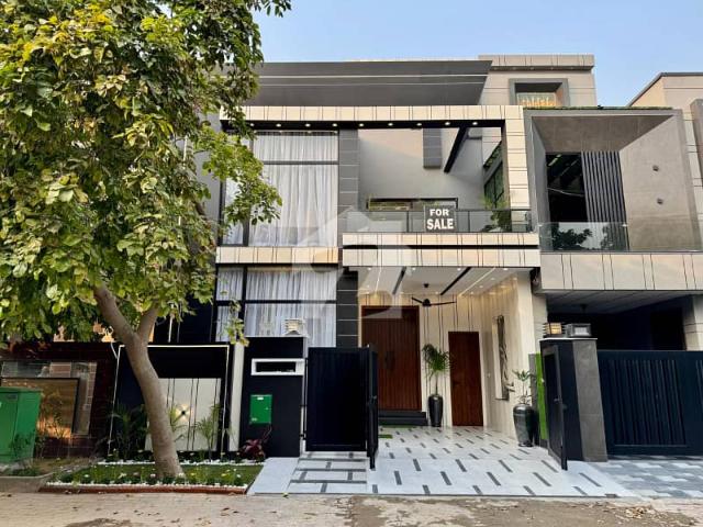 House for sale in لاہور, لاہور ڈویژن