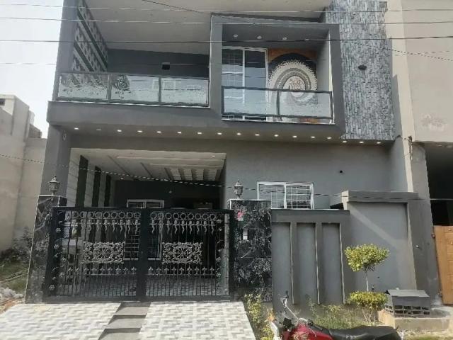 House for sale in Faisalabad, Islamabad Capital Territory