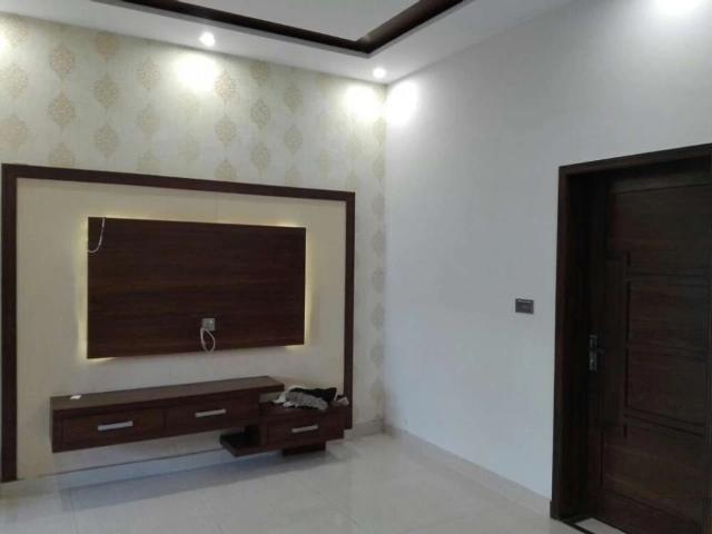 House for sale in WAPDA Town, کھمبے