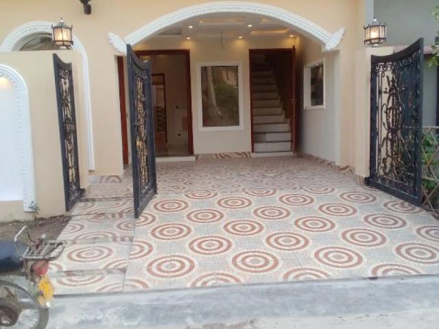 House for sale in بحریہ ٹاؤن‬‎, لاہور ڈویژن