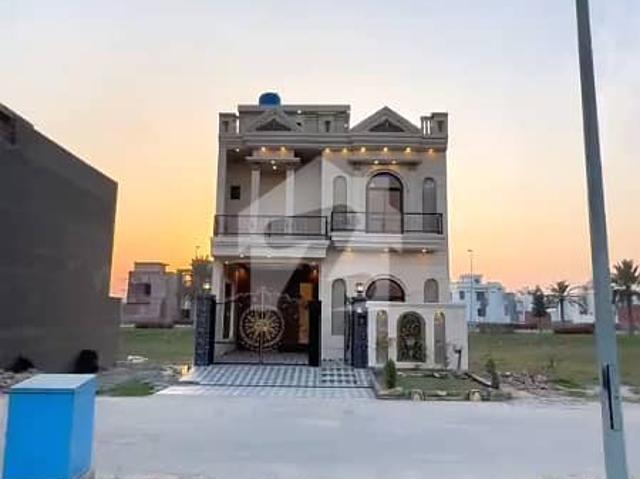 House for sale in Sialkot, Islamabad Capital Territory