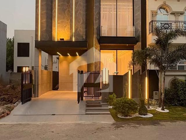 House for sale in لاہور, لاہور ڈویژن