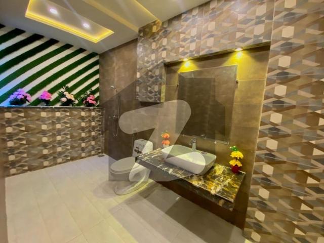 House for sale in Faisalabad, Islamabad Capital Territory