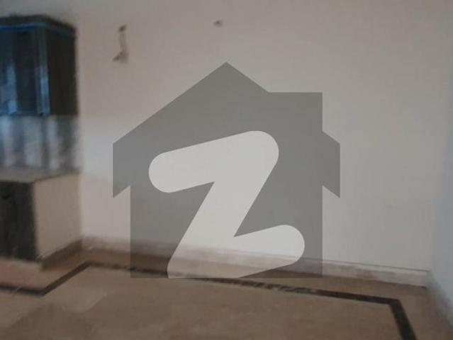 House for rent in تحصیل فیصل آباد شہر, فیصل آباد ڈویژن