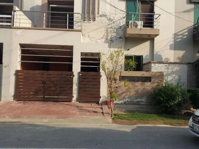 House for sale in Faisalabad, Islamabad Capital Territory