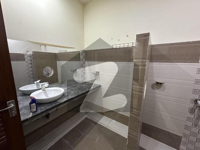 House for sale in Faisalabad, Islamabad Capital Territory