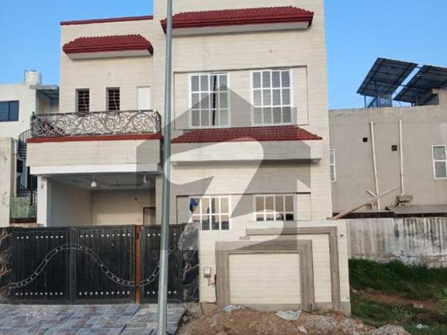 House for sale in Sialkot, Islamabad Capital Territory