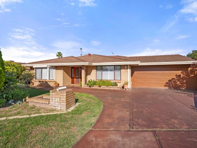 House for sale in Cooloongup, Western Australia