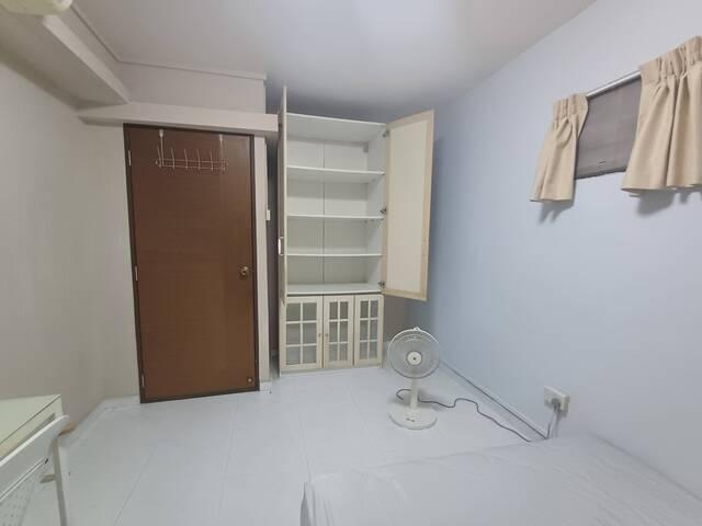 Room for rent