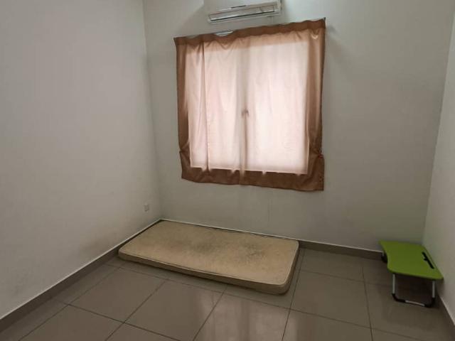 House for rent in Petaling, Alam Impian