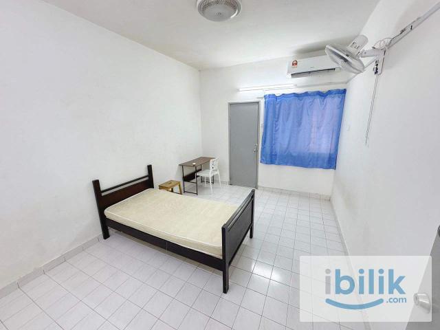 Room for rent in PJU 6, Petaling Jaya
