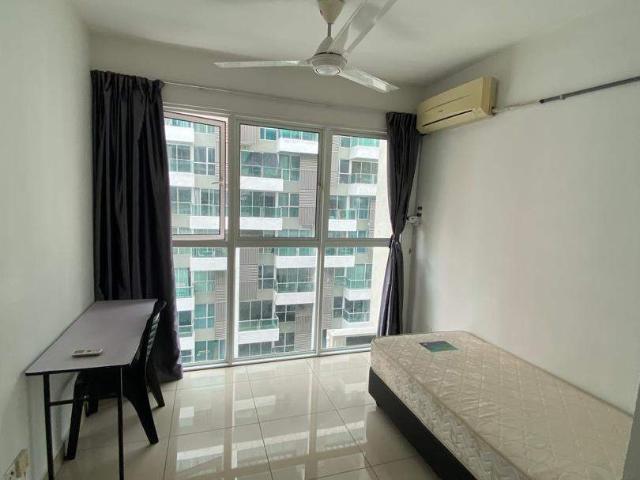Room for rent in Petaling, Damansara Damai