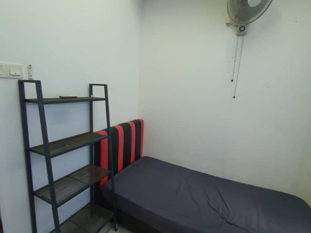 Room for rent in Petaling, Damansara Damai