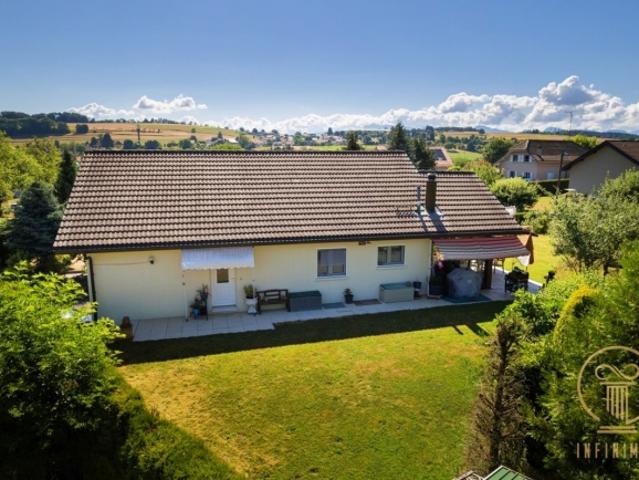 Einfamilienhaus kaufen in Mézières (VD), Waadt