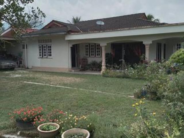 Bungalow for sale in Perak