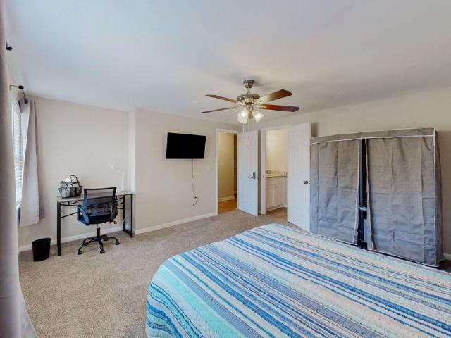 Room for rent in Cooks Crossing, College Park