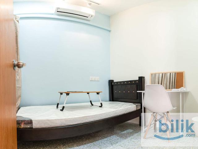 Room for rent in Seksyen 21, Petaling Jaya