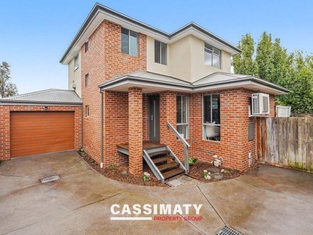 Townhouse for sale in Camerons Creek, Victoria