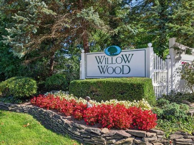 Condo for sale in Town of Smithtown, Suffolk County