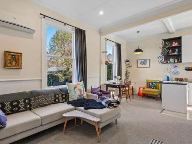House for sale in Otakou