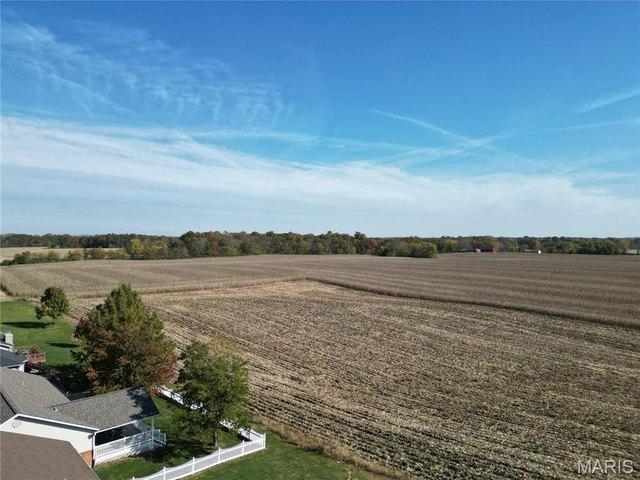Farm for sale in Millstadt, Illinois
