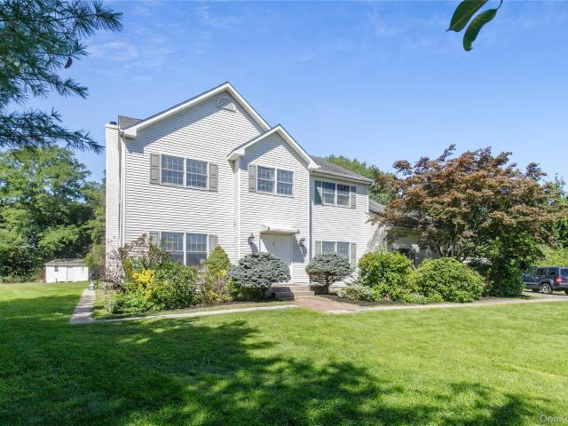 House for sale in Huntington, New York