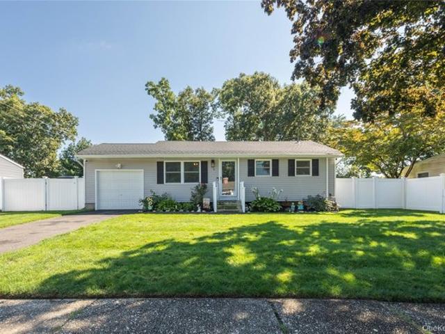 House for sale in Selden, Town of Brookhaven