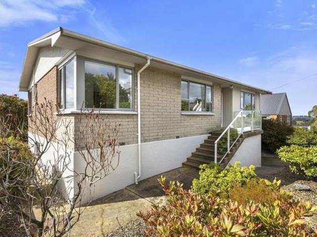 House for sale in Otakou