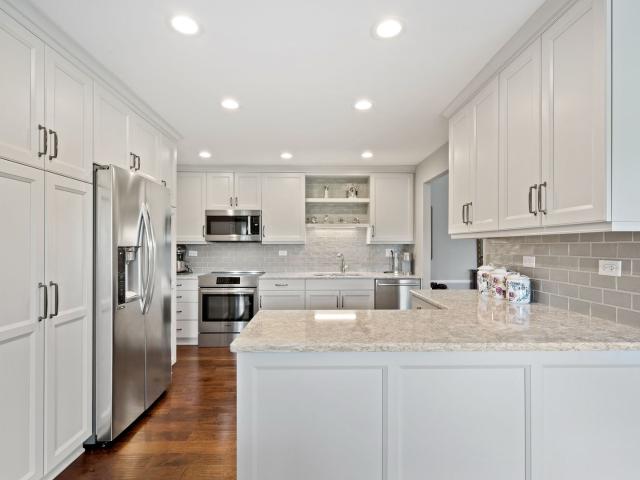 Condo for sale in Oak Brook Club, Oak Brook