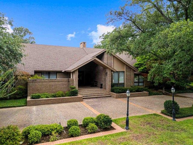House for sale in Longview, Texas