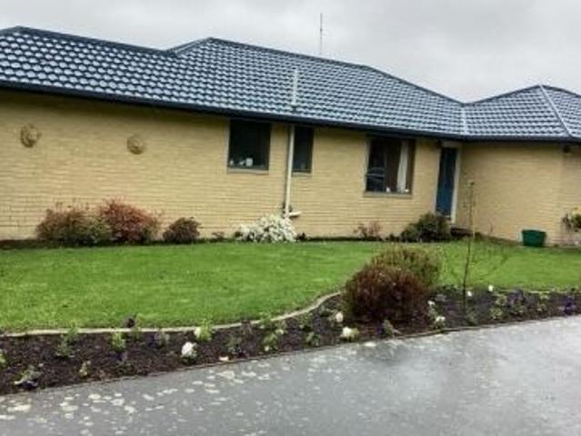 House for rent in Chaslands, Canterbury