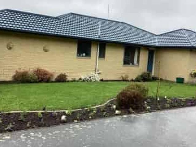 House for rent in Chaslands, Canterbury