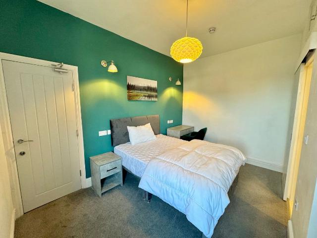 Room for rent in Hazel Grove, Greater Manchester