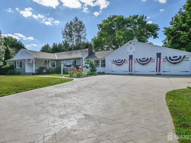 House for sale in Milltown, Middlesex County